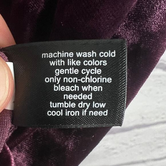 Lane Bryant Womens 22/24 Whimsigoth Grunge Velvet Flutter Sleeve Keyhole Blouse - Picture 8 of 11